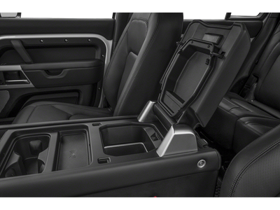 2025 Land Rover Defender 130 X-Dynamic SE