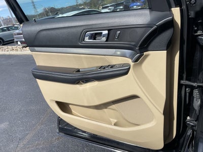 2017 Ford Explorer Base