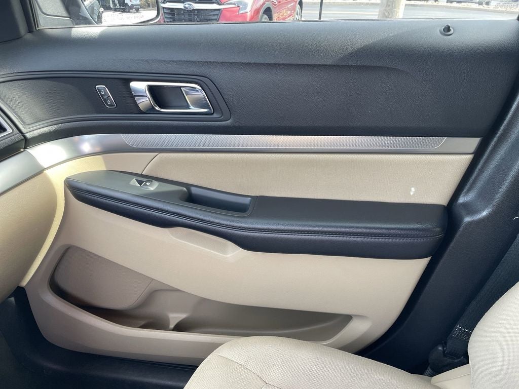 2017 Ford Explorer Base