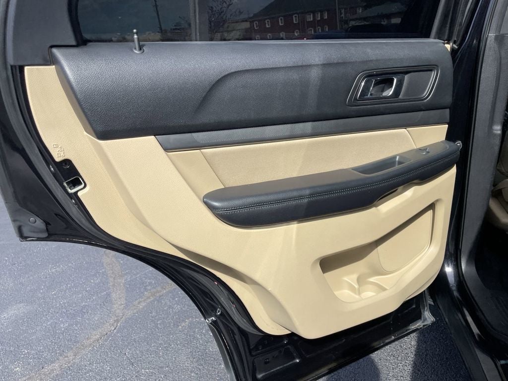 2017 Ford Explorer Base