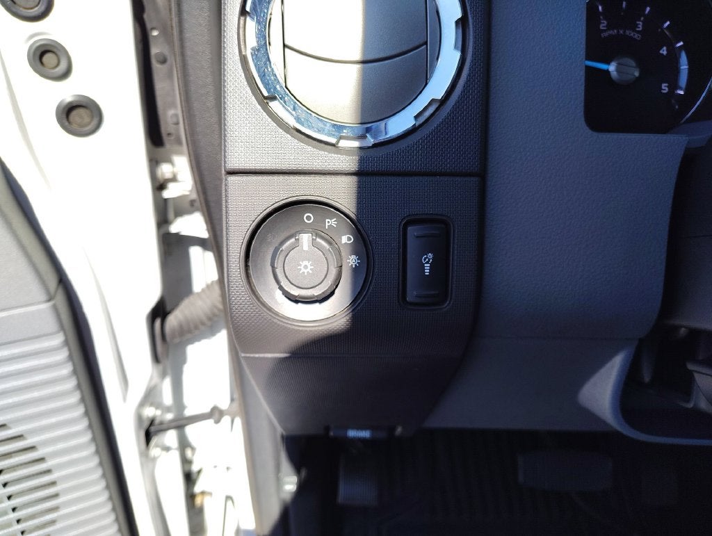 2016 Ford F-350SD XLT DRW