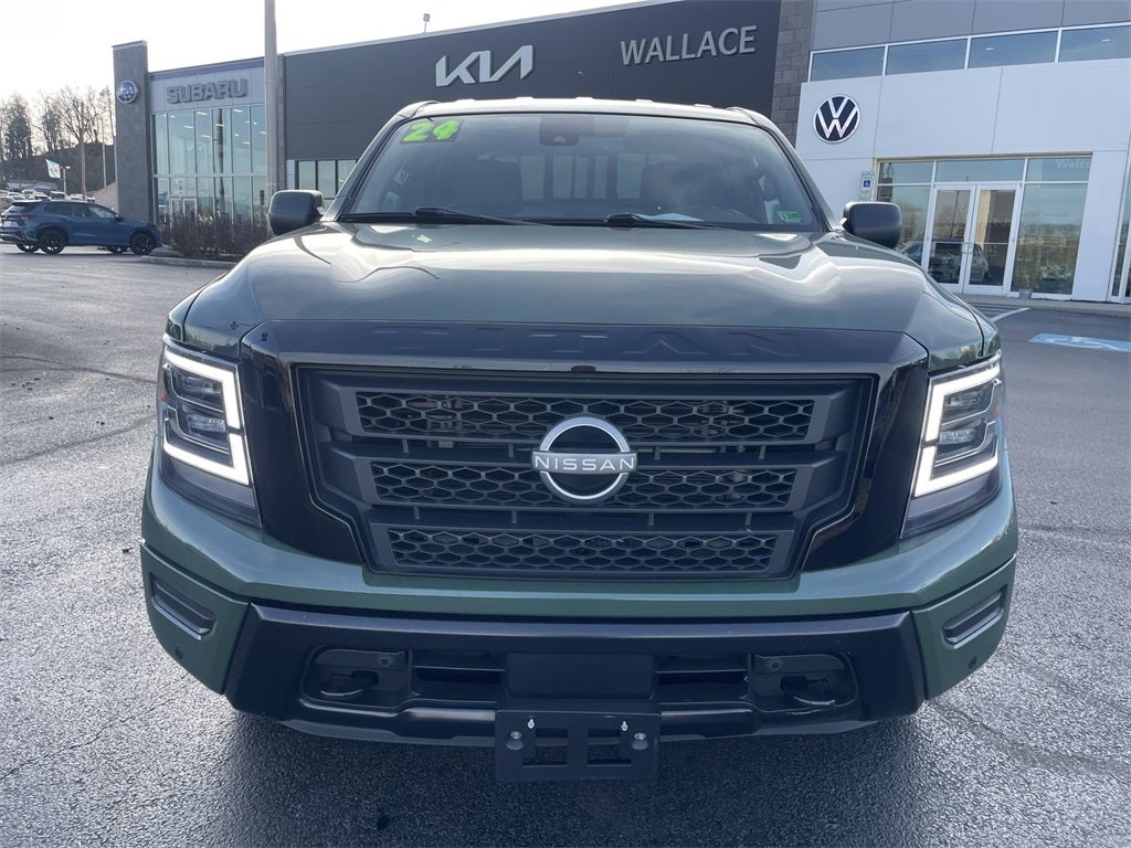 2024 Nissan Titan SV