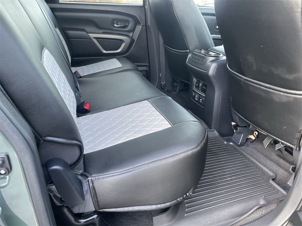 2024 Nissan Titan SV