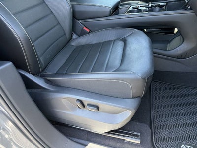 2024 Volkswagen Atlas Cross Sport 2.0T SEL R-Line
