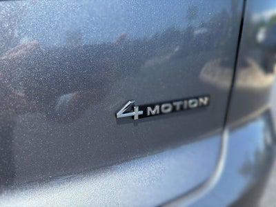 2024 Volkswagen Atlas Cross Sport 2.0T SEL R-Line