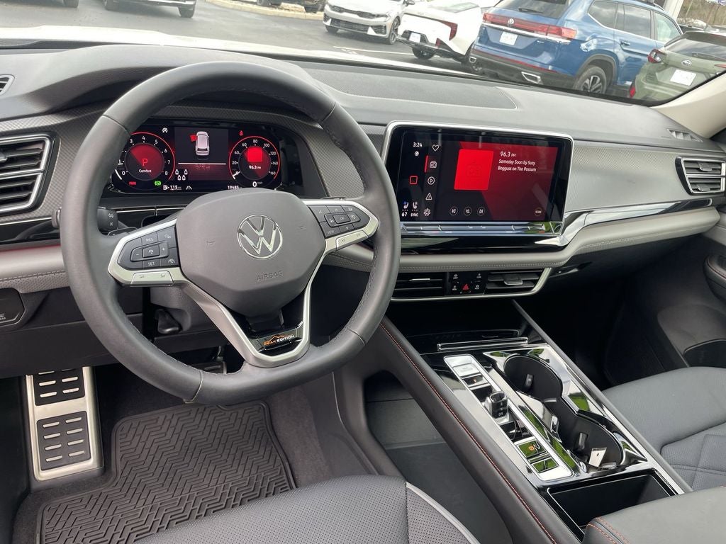 2024 Volkswagen Atlas 2.0T Peak Edition SE w/Technology