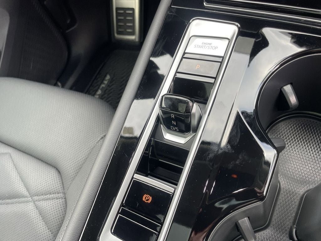 2024 Volkswagen Atlas 2.0T Peak Edition SE w/Technology