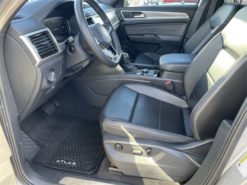 2022 Volkswagen Atlas Cross Sport 2.0T SE w/Technology