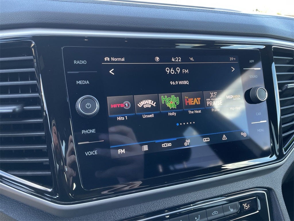 2022 Volkswagen Atlas Cross Sport 2.0T SE w/Technology