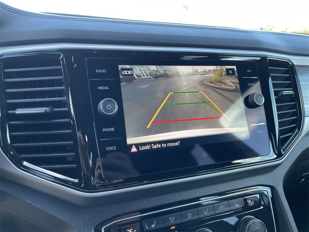 2022 Volkswagen Atlas Cross Sport 2.0T SE w/Technology