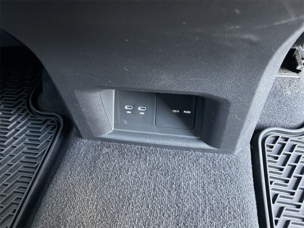 2022 Volkswagen Atlas Cross Sport 2.0T SE w/Technology