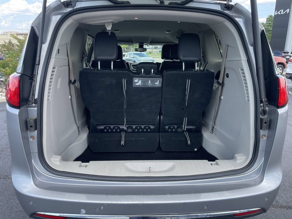 2017 Chrysler Pacifica Touring L
