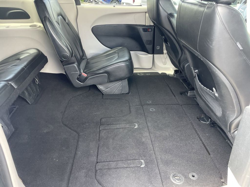 2020 Chrysler Voyager LXI