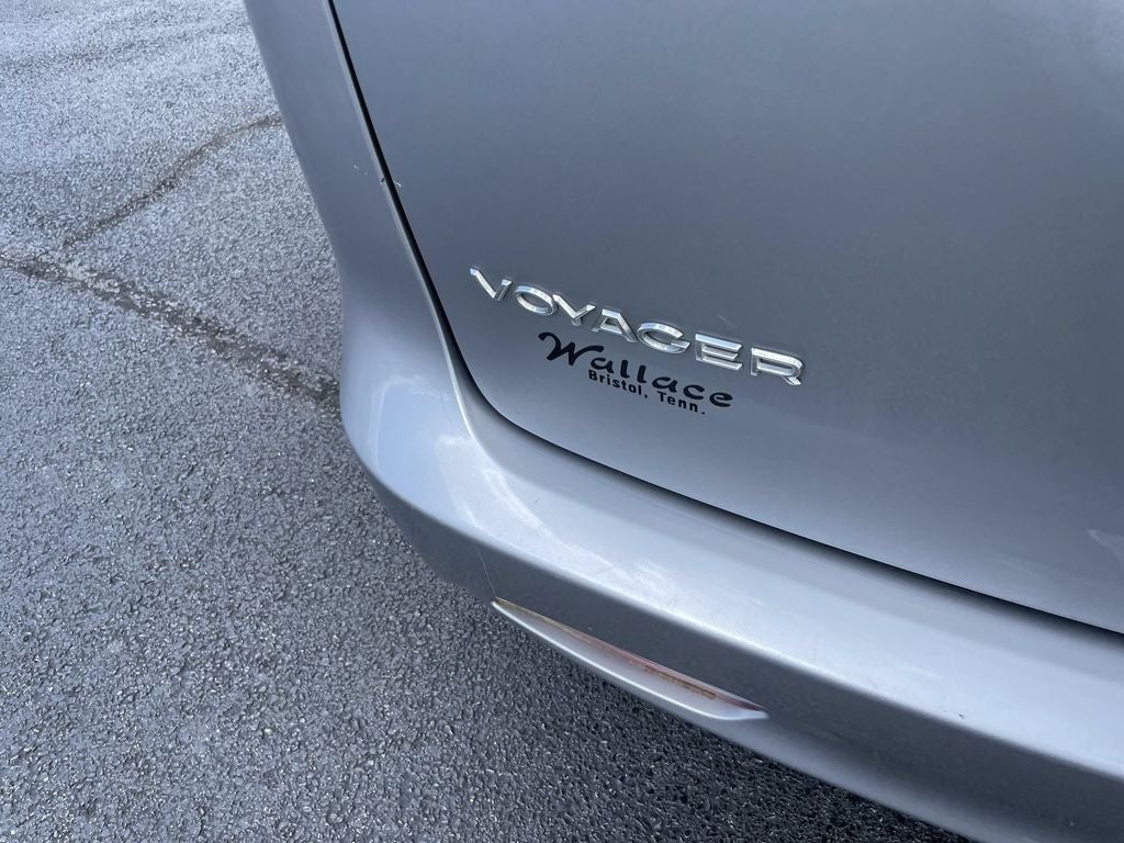 2020 Chrysler Voyager LXI