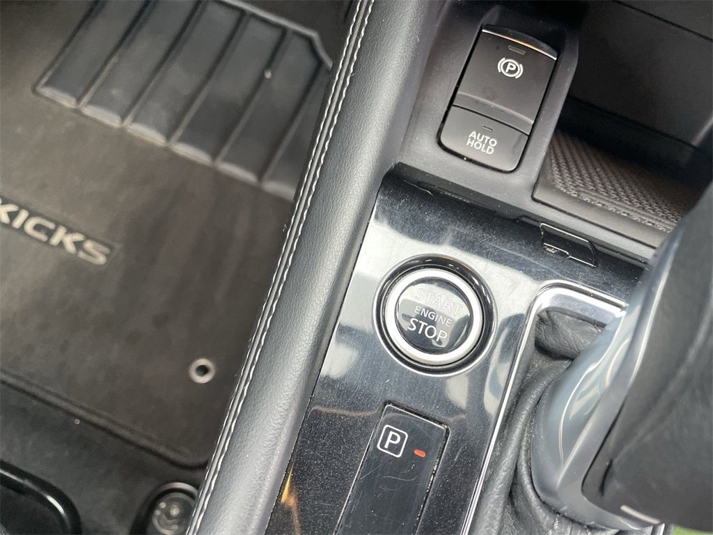 2021 Nissan Kicks SV