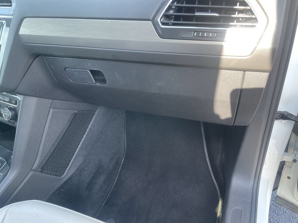 2018 Volkswagen Tiguan 2.0T SEL 4Motion