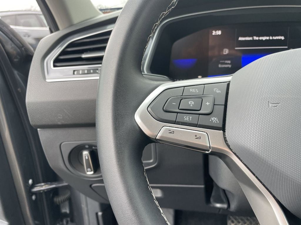 2023 Volkswagen Tiguan 2.0T SE