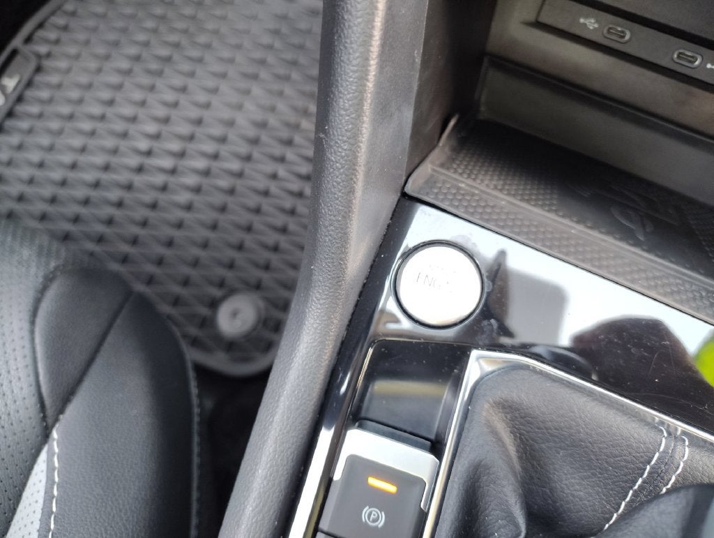 2024 Volkswagen Taos 1.5T SEL