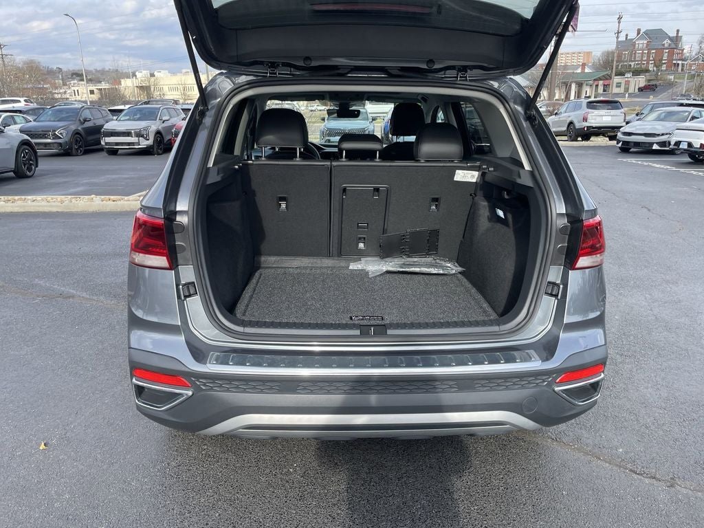 2024 Volkswagen Taos 1.5T SE