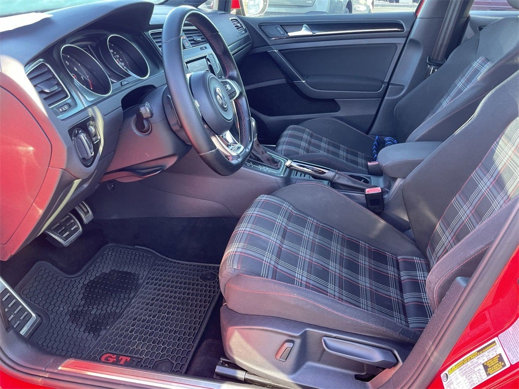 2015 Volkswagen Golf GTI 2.0T S