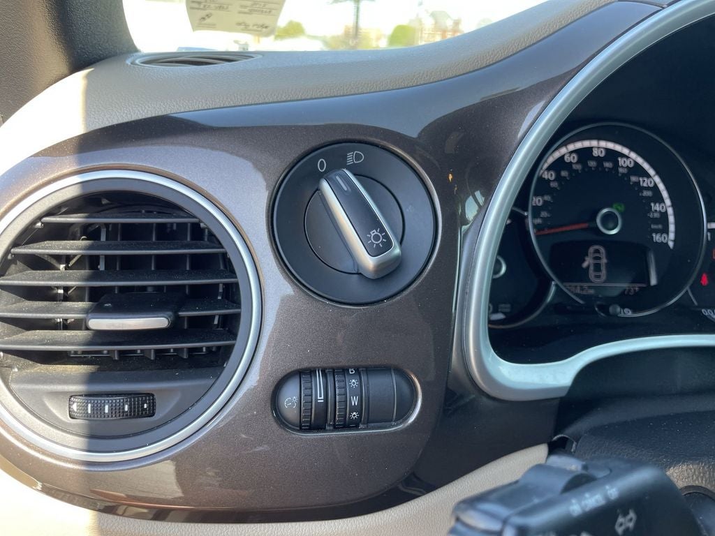 2015 Volkswagen Beetle 1.8T