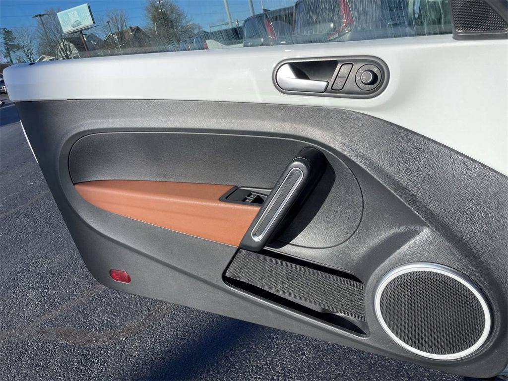 2015 Volkswagen Beetle 1.8T Classic