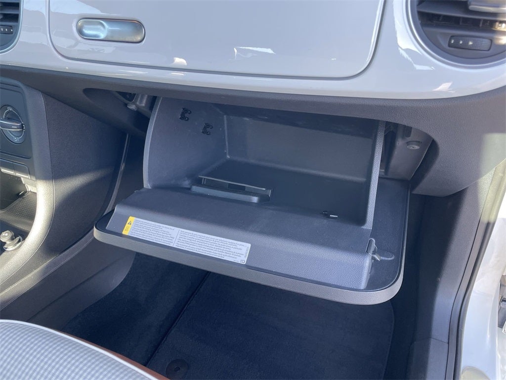 2015 Volkswagen Beetle 1.8T Classic