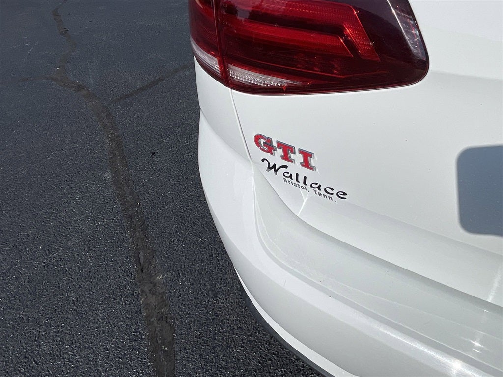 2019 Volkswagen Golf GTI 2.0T SE