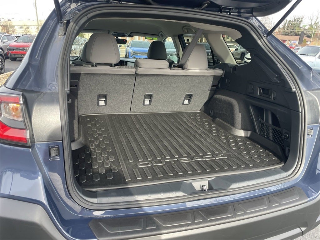 2025 Subaru Outback Premium