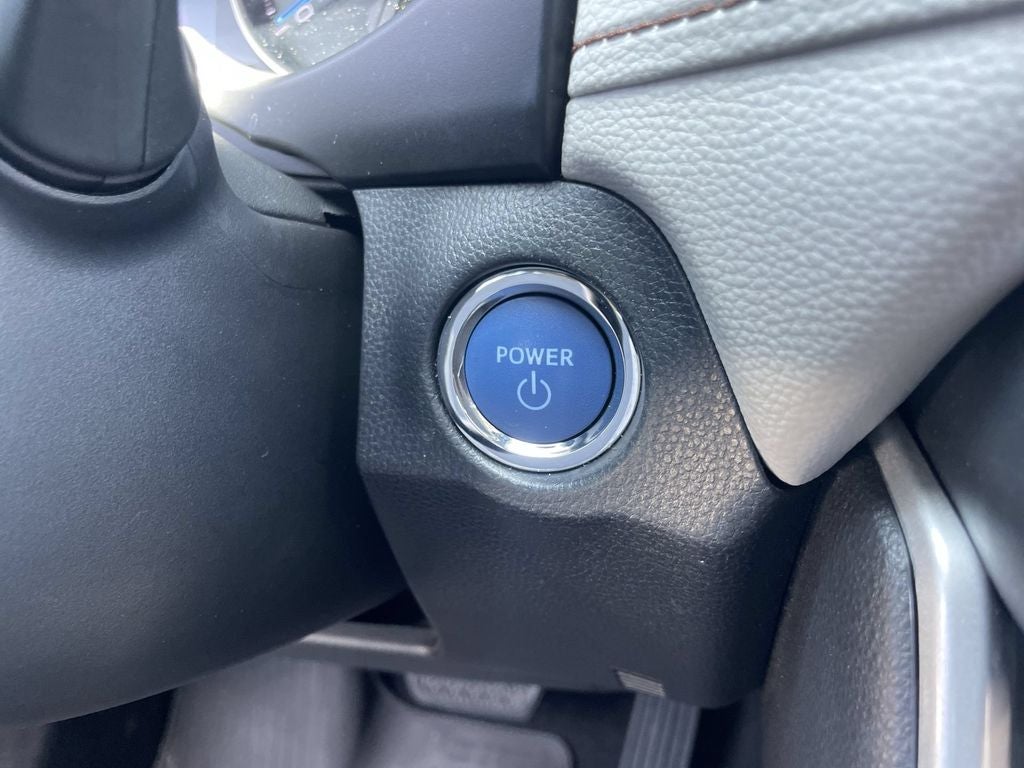 2020 Toyota RAV4 Hybrid XLE