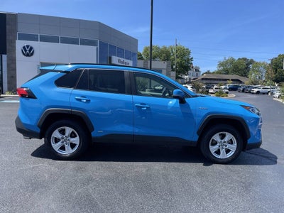 2020 Toyota RAV4 Hybrid XLE