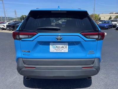 2020 Toyota RAV4 Hybrid XLE