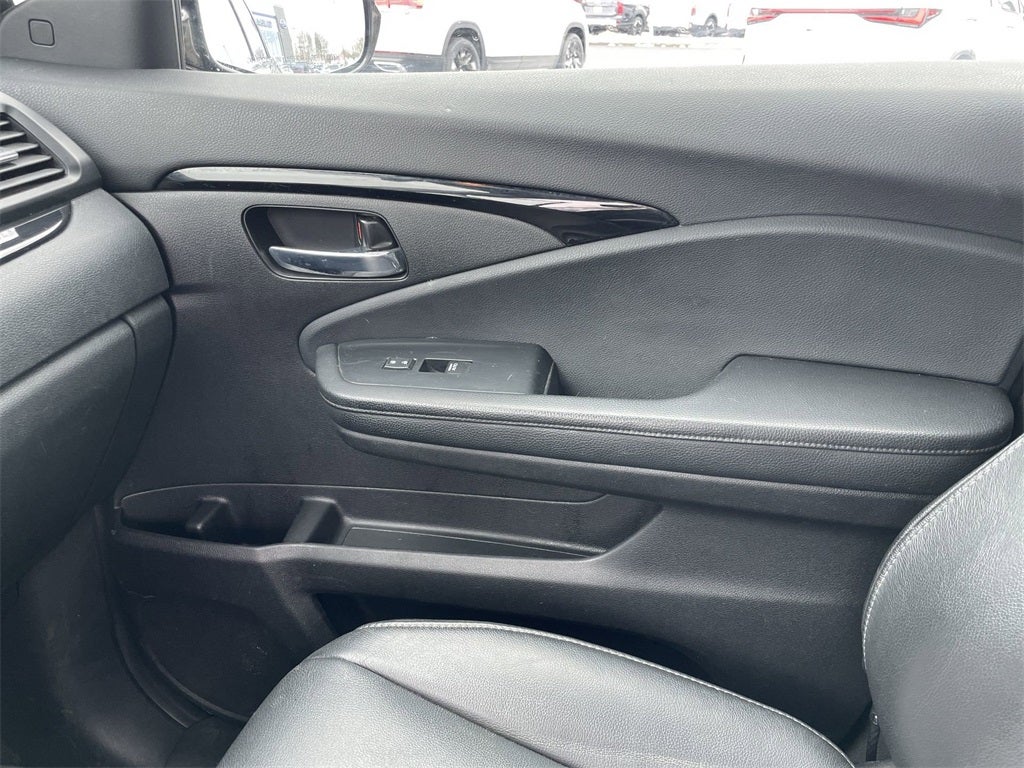 2022 Honda Pilot Touring 7 Passenger