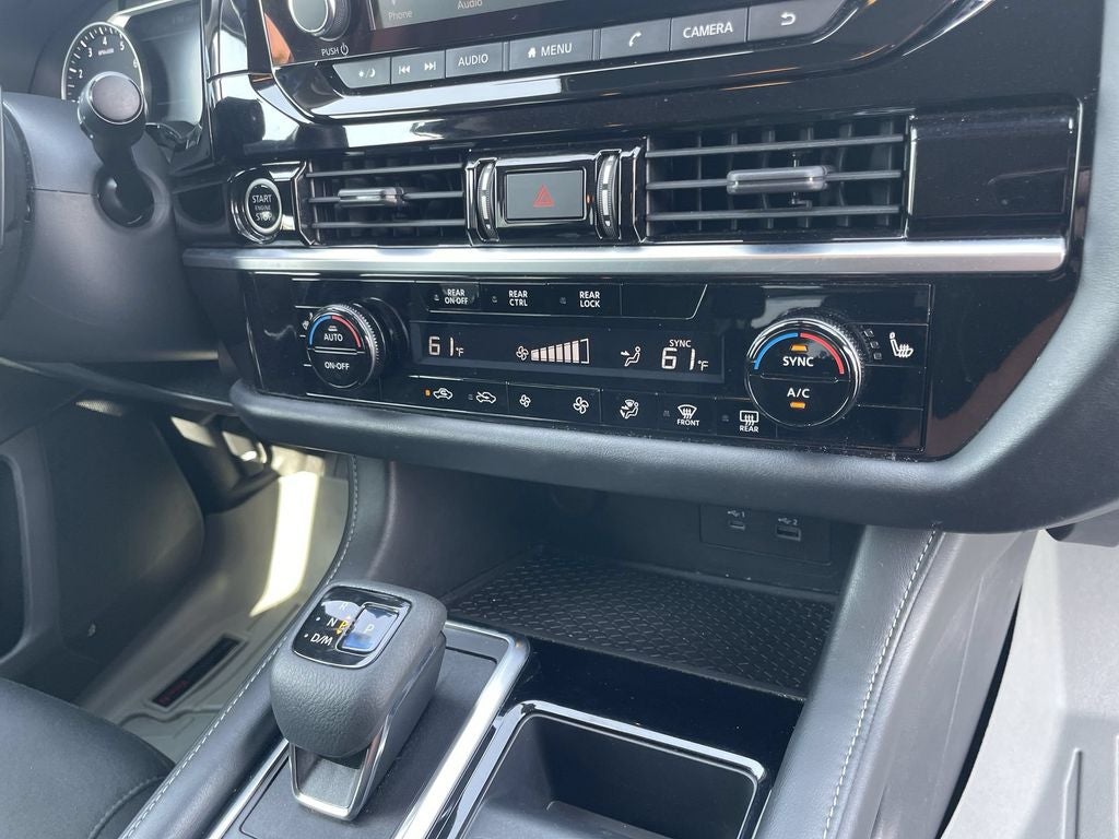 2022 Nissan Pathfinder SV