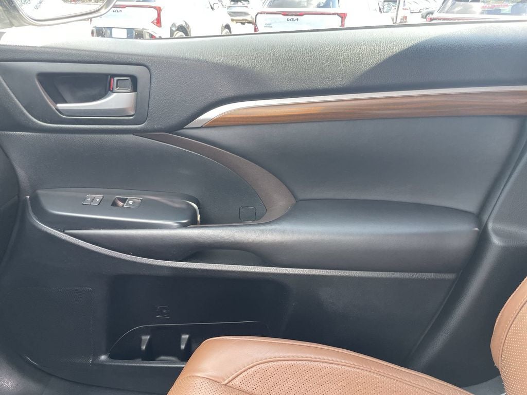 2017 Toyota Highlander Limited