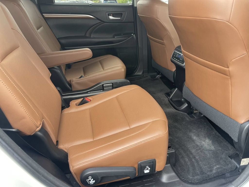2017 Toyota Highlander Limited
