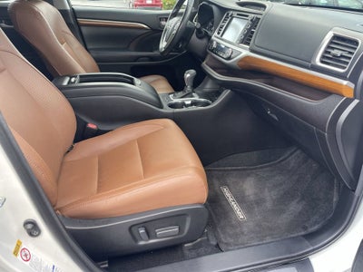 2017 Toyota Highlander Limited
