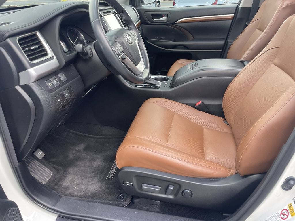 2017 Toyota Highlander Limited