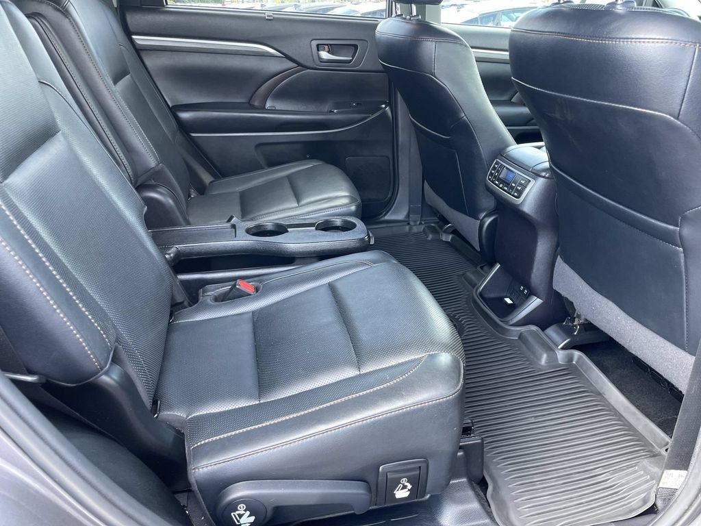2019 Toyota Highlander Limited Platinum
