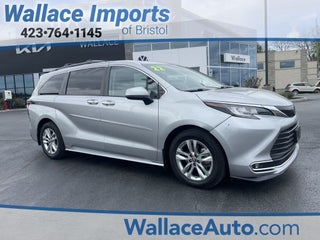 2022 Toyota Sienna XLE 7 Passenger