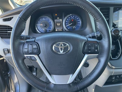 2015 Toyota Sienna L 7 Passenger