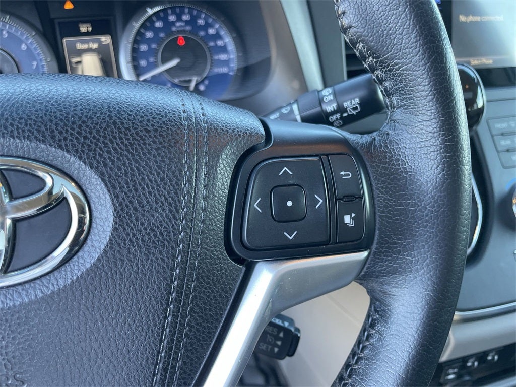 2015 Toyota Sienna L 7 Passenger