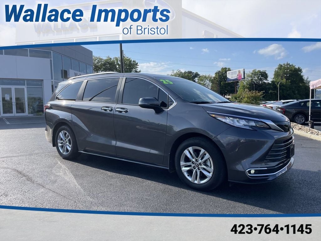 2025 Toyota Sienna Limited 7 Passenger
