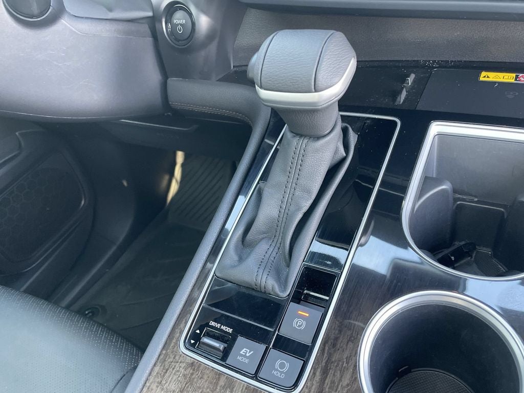 2025 Toyota Sienna Limited 7 Passenger