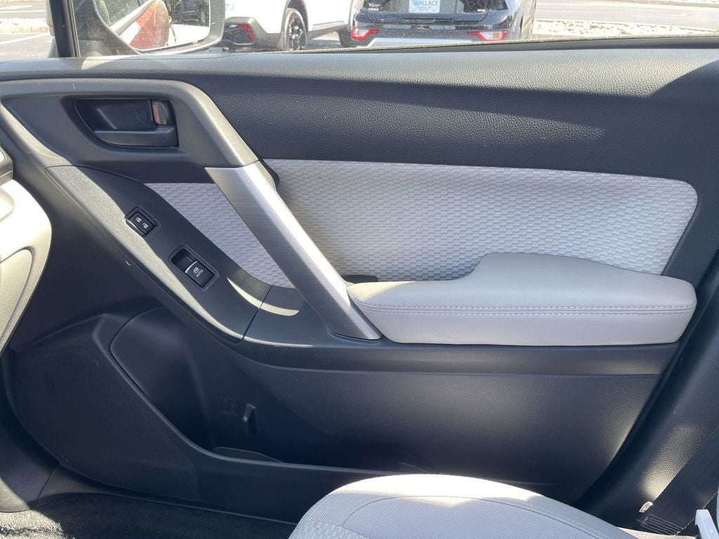 2017 Subaru Forester 2.5i