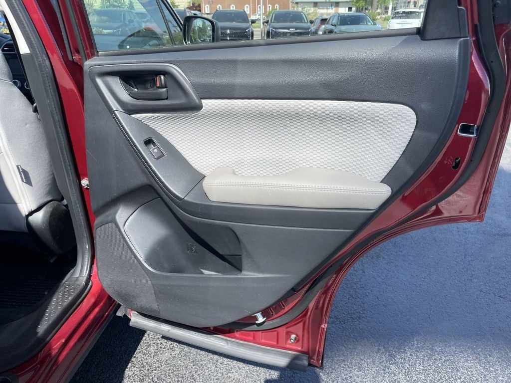 2017 Subaru Forester 2.5i