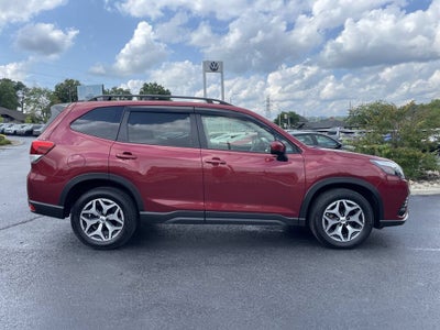 2024 Subaru Forester Premium