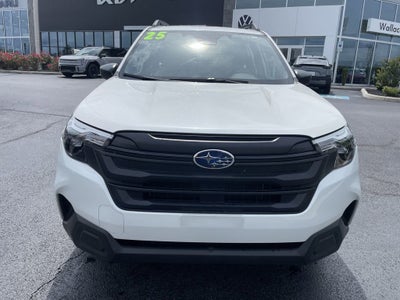 2025 Subaru Forester Base