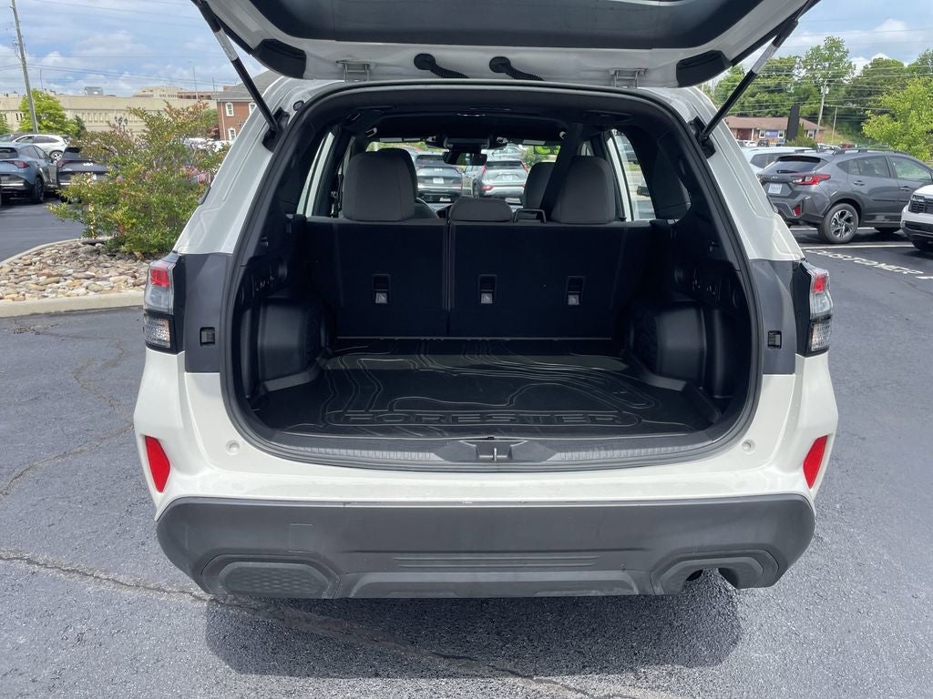 2025 Subaru Forester Base