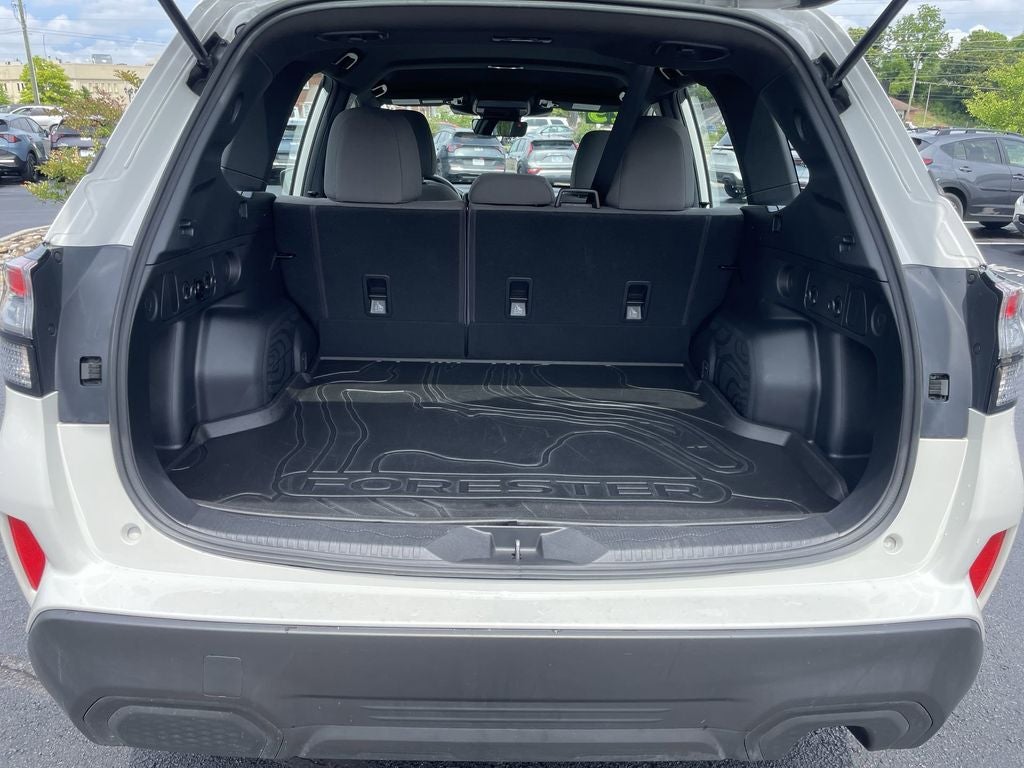 2025 Subaru Forester Base